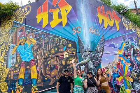 Comuna 13 Tour Moderne Kunst und sozialer Wandel