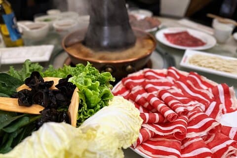 Peking Duck & Beyond:Explorando los mejores lugares para comer en Pekín