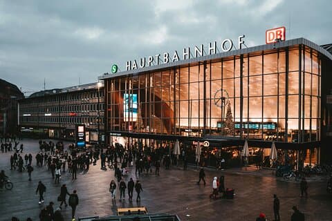 Privat 10-timers dagstur til Köln med gratis fotoshoot