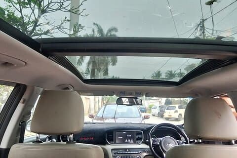 Karachi Airport Private Luxury Transport