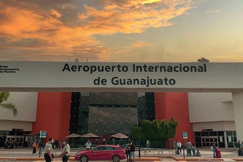Transfer between Leon BJX Airport and Guanajuato City