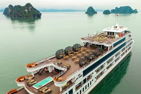 Hanoi til Ha Long Bay VIP Day Cruise med grotte, kajakk og fest