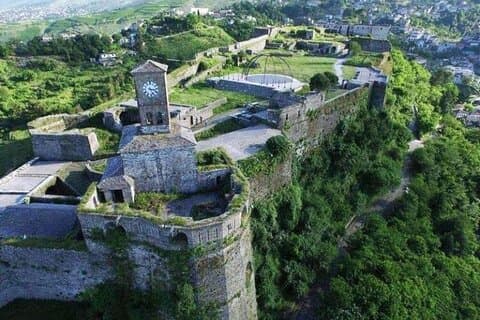GJIROKASTËR – LIQENI I VIROIT , (Med buss fra Tirana)