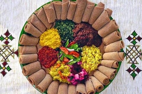 Comer, caminhar e se conectar: Addis Abeba com uma Guia de mulheres locais