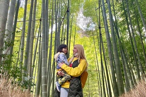 Fun Personalized Kamakura Walking Tour with a Local Guide