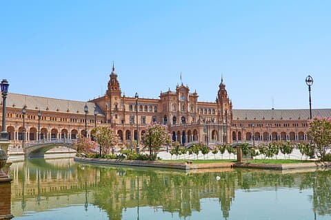 Visita guiada por la Plaza de España y el Parque de María Luisa