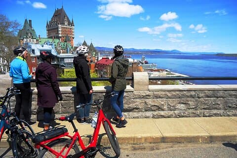 Alquiler de bicicletas eléctricas de 4 horas en Quebec con itinerarios