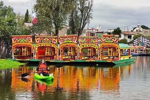 Xochimilco canals private tour with kayaks + boat