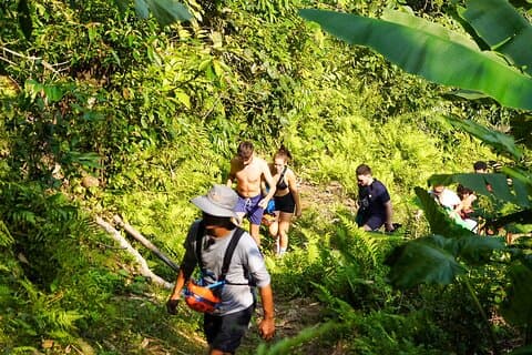 Expédition dans la grotte de Tham Phay et trekking dans la jungle 4 jours 3 nuits