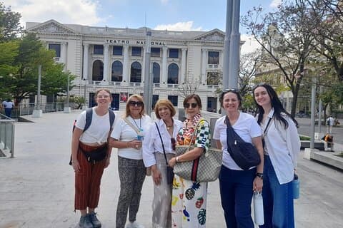 San Salvador Walking Tour: Explore Top Sights & Hidden Gems