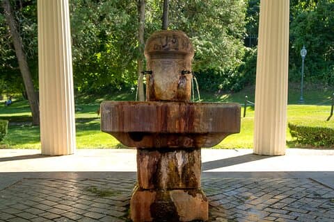 Visita guiada histórica a pie por audio con smartphone de Saratoga Springs