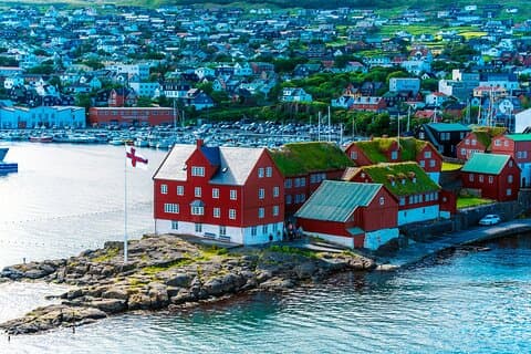 Private und geführte Stadtrundfahrt durch Tórshavn