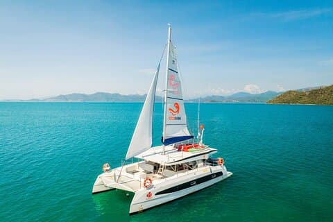 VIP Yacht Gruppentour Nha Trang – Erkunden Sie Ninh Van Bay mit Grill