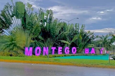 Trasferimenti privati dall'aeroporto di Montego Bay agli hotel di Montego Bay