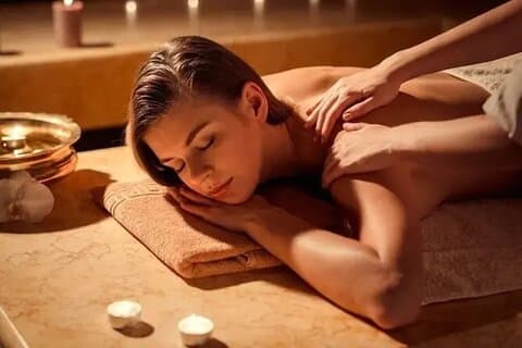 VIP Deluxe Treatment Massaggio completo del corpo (1 ora)