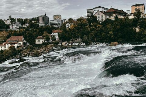 Reno Falls e Stein Am Rhein Tour de 6 horas saindo de Zurique