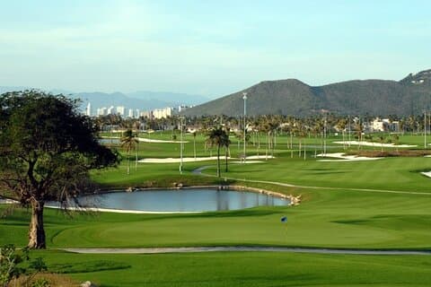 Sanya Yalong Bay Golf Club or Course Tee Time Reservation