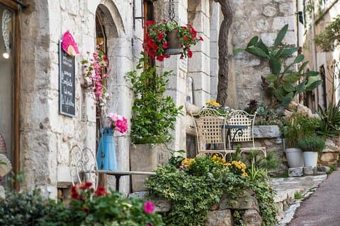 Cannes, Antibes et St Paul DE Vence Journée complète au départ de Nice Visite en petit groupe