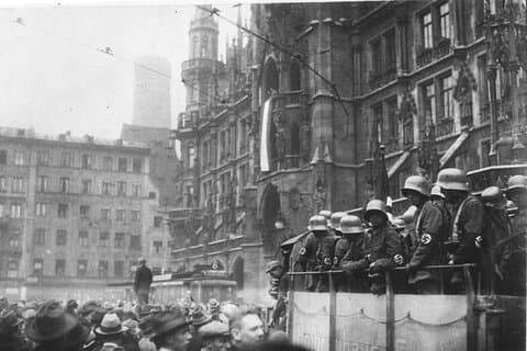Donker begin: de oorsprong van het Derde Rijk in München