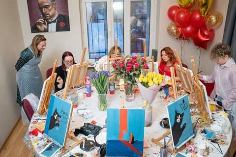Art and Wine Sip and Paint Party in an Art Studio in Riga