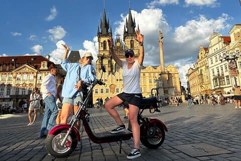 Prague E-Scooter Adventure: Visite amusante et facile de 3 heures