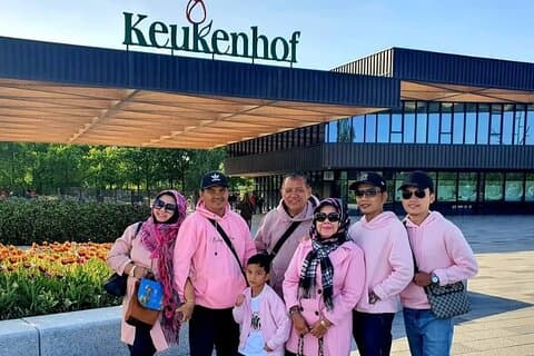 Amsterdam Keukenhof Gardens Round-Trip Transfer from Amsterdam