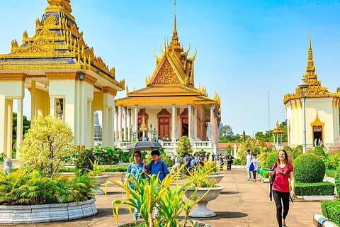 8 dagars privat tur till Kambodja Angkor Complex Colonial Town
