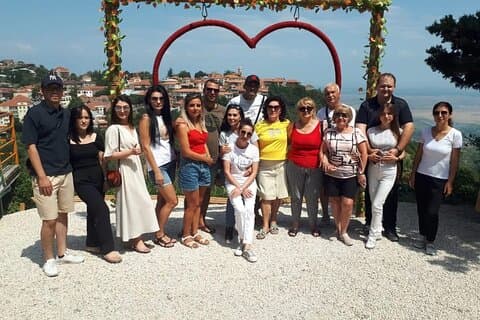 Tour di degustazione di vini di Signagi e Bodbe