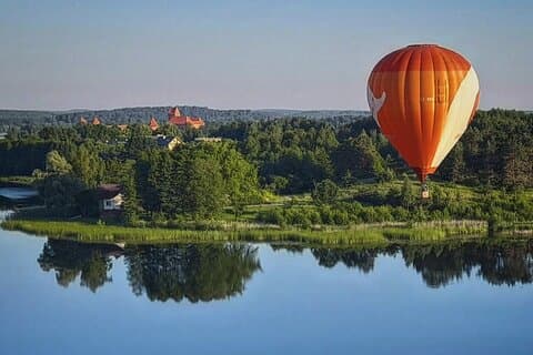 Montgolfière à Nemencine