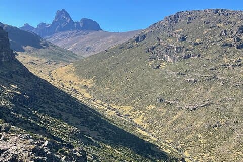 Privé 5 jours Mt Kenya Trek Adventure au départ de Nairobi