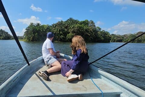 Gamboa Rainforest : Sentier de randonnée, expédition en bateau et tyrolienne en option