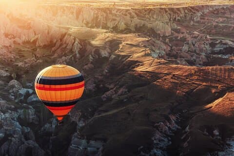 Excursion de 2 jours en Cappadoce latérale avec option d'hôtel grotte et ballon
