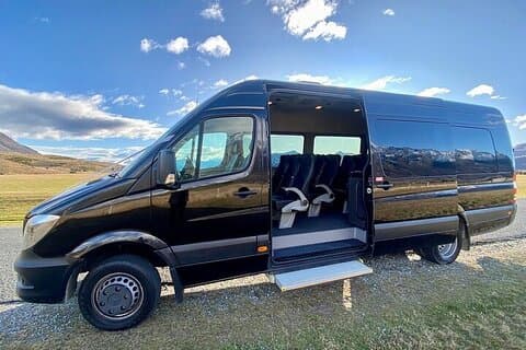 Privat transfer från Waikiki till Honolulu Flygplats HNL med Minibuss