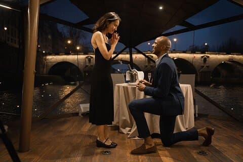 Bateaux-Mouches® Special Marriage Proposal Dinner Cruise in Paris