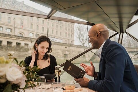 Bateaux-Mouches® Valentine's Day Special Dinner Cruise in Paris