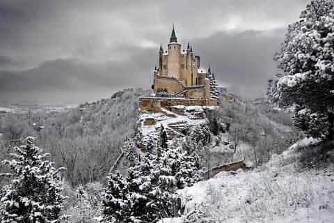Viaja por Segovia y Ávila en un Grupo Pequeño desde Madrid