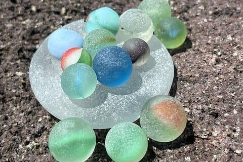 Randonnée St. Kitts: Sea Glass Discovery à Volcanic Beach