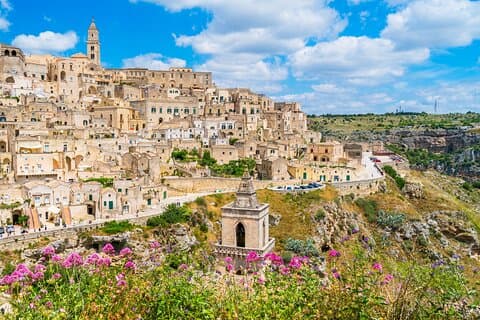 Privater Direkttransfer von Amalfi nach Matera mit einem lokalen Fahrer