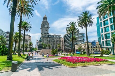 Montevideo’s New & Open City Private Tour
