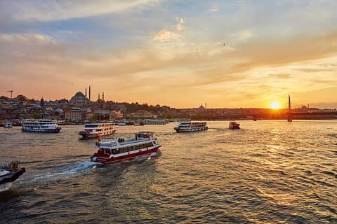 Private Yacht Tour på Bosphorus Strait med guide