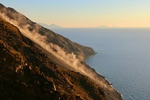 Vibo Marina: motorboat tour to Stromboli
