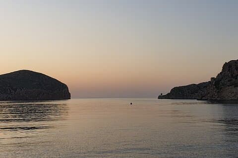 Gita in barca al tramonto lungo la costa di Andratx + pizza + snorkeling