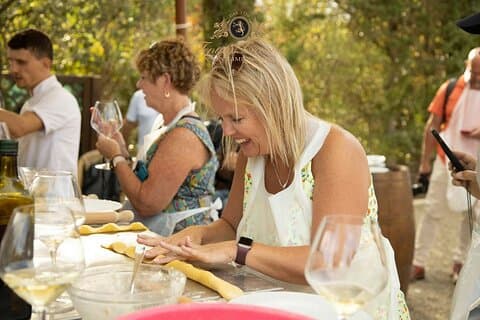 Privat madlavningskursus i San Gimignano og vinsmagning i Firenze