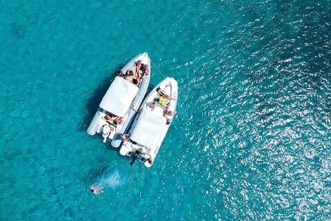 Kustunderna i Kefalonia - Rib kryssning från Argostoli Port