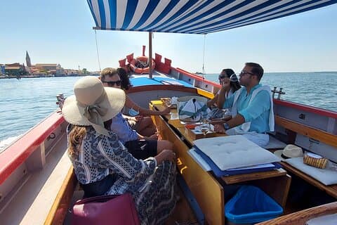 Farm-to-Table : Pique-nique en bateau flottant sur la lagune de Venise