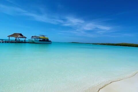 Isla Contoy & Isla Mujeres All inclusive med buffet og åben bar