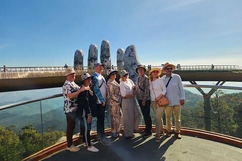 Golden Bridge met beide handen en privétour Ba Na Hills