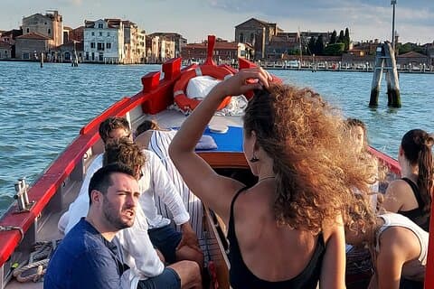 Venecia A Tu Manera : Un Crucero Bragozzo Privado de 3 Horas en Venecia