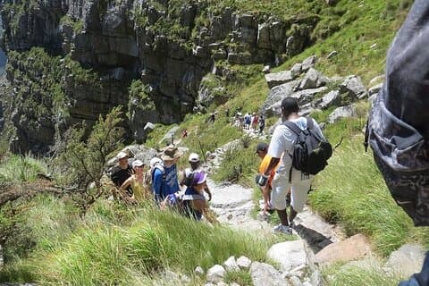Senderismo y Trekking en la Montaña de la Mesa con Transporte