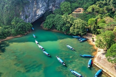 Ninh Binh to Phong Nha and Paradise Caves One Day Exploration